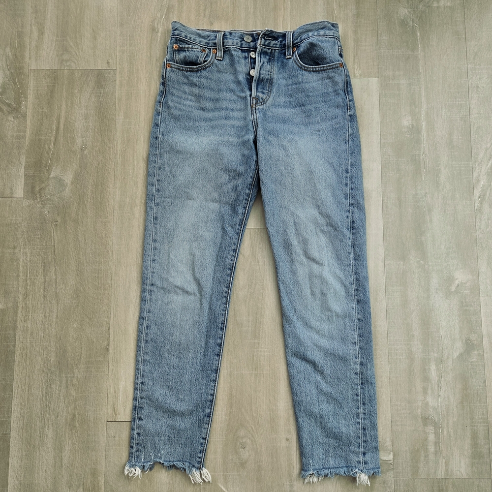 Levi's Wedgie Icon Fit Jeans, Size 26, Light Wash
